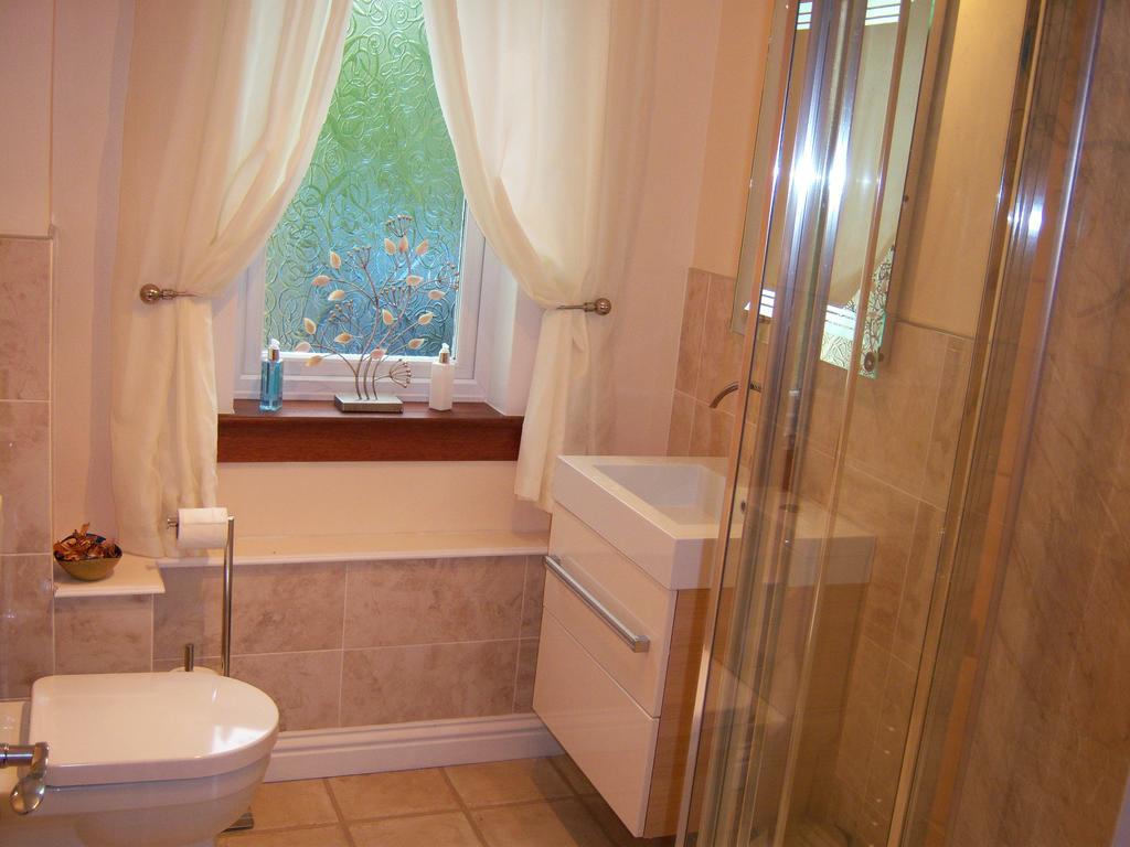 קינלוכלבן Forest View Guest House מראה חיצוני תמונה